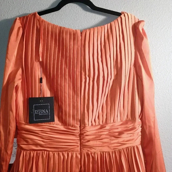 Ieena Macduggal Pleated Long Sleeve Satin V Neck Gown Size 10 NWT - Picture 13 of 16